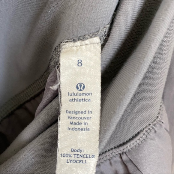 Lululemon Post Power Crop Fossil Grey Size 8 Gorpcore Lagenlook - Picture 13 of 14